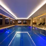 Apart-hotel Sepp & Hannis Im Dorf 4*