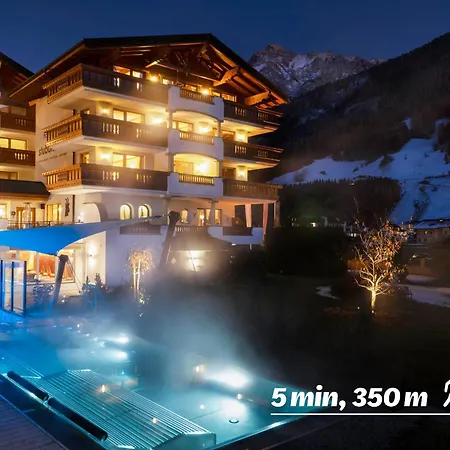 Sepp & Hannis Im Dorf Aparthotel 4*