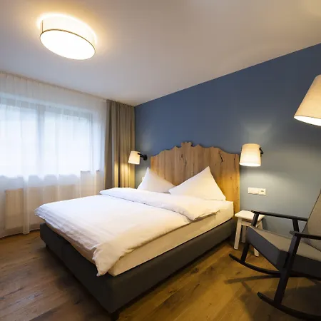 Sepp & Hannis Im Dorf Aparthotel