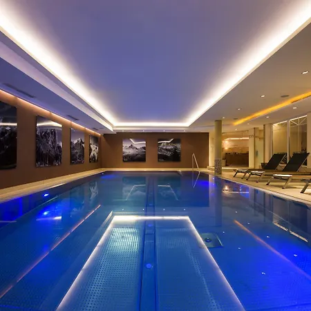 Aparthotel Sepp & Hannis Im Dorf 4*