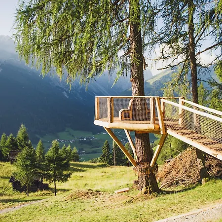 Aparthotel Sepp & Hannis Im Dorf Neustift im Stubaital