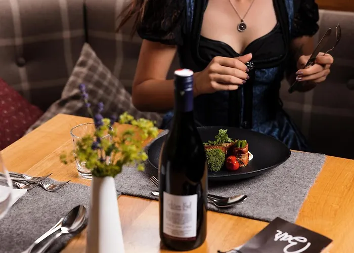 Sepp & Hannis Im Dorf Aparthotel 4*