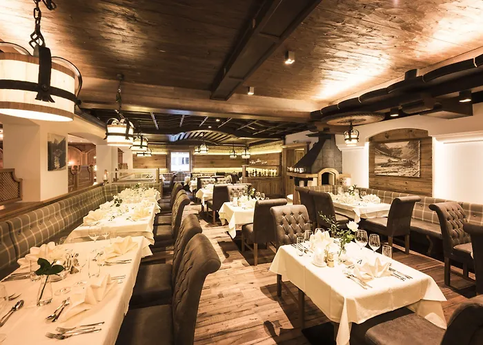 Sepp & Hannis Im Dorf Aparthotel 4*