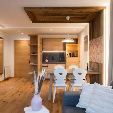 Apartahotel Sepp & Hannis Im Dorf Neustift im Stubaital